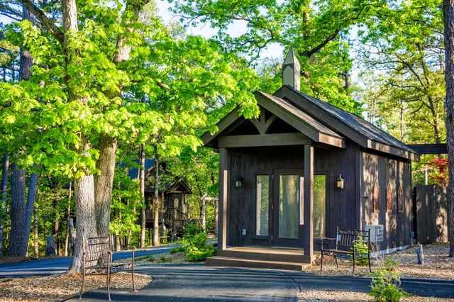 Eureka Springs Treehouses, Caves, Castles & Hobbits