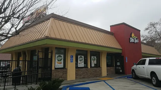 Del Taco