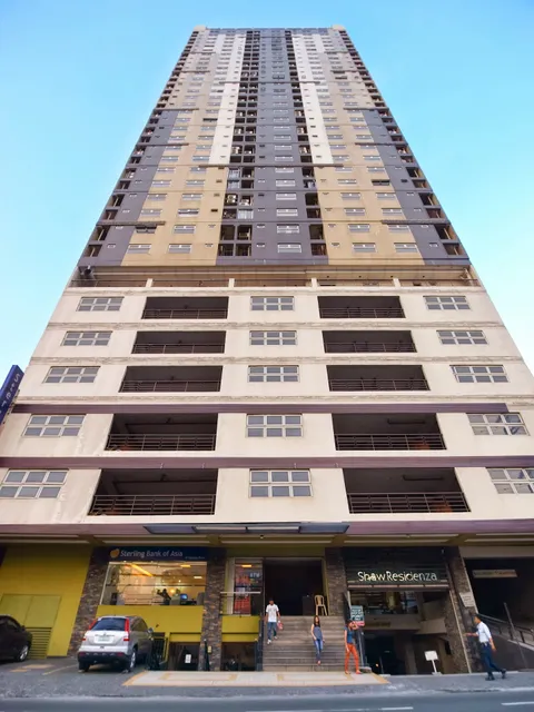 Shaw Residenza Suites