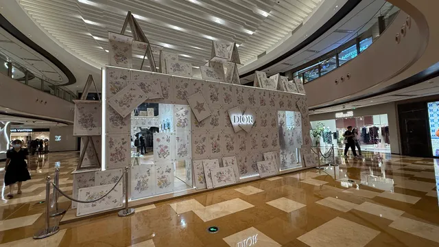 吴江路春卷臭豆腐摊