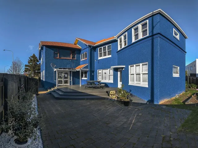 Crash Palace Backpackers & Rotorua Group Accommodations