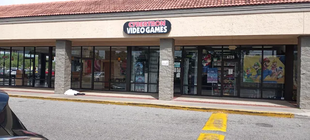 Aloma Square Shopping Center