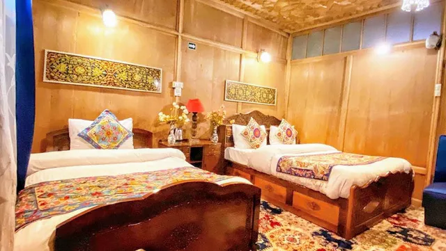 Lake Victoria Houseboats