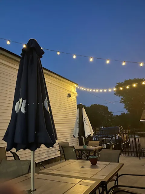 Tiny's: A Neighborhood Sports Tavern