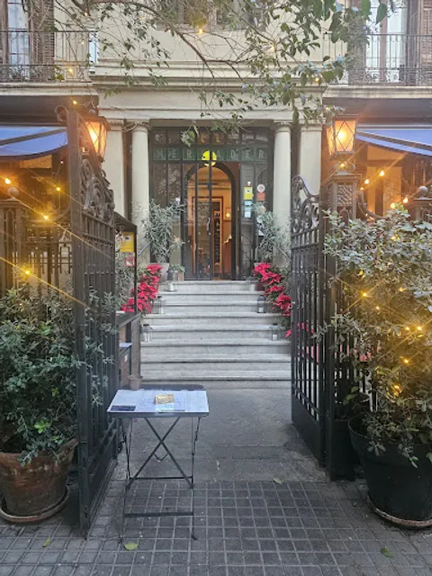 MERCADER EIXAMPLE | Restaurant