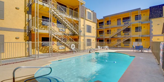 Siegel Suites Paradise