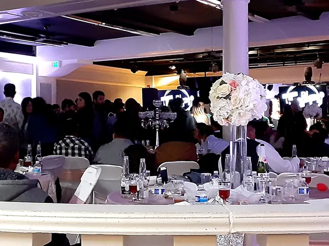 Elk Grove Shopping Center