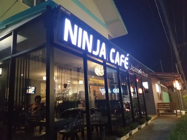 Ninja Cafe : Sushi & Noodles