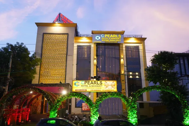 C-Pearls Hotel And Banquet