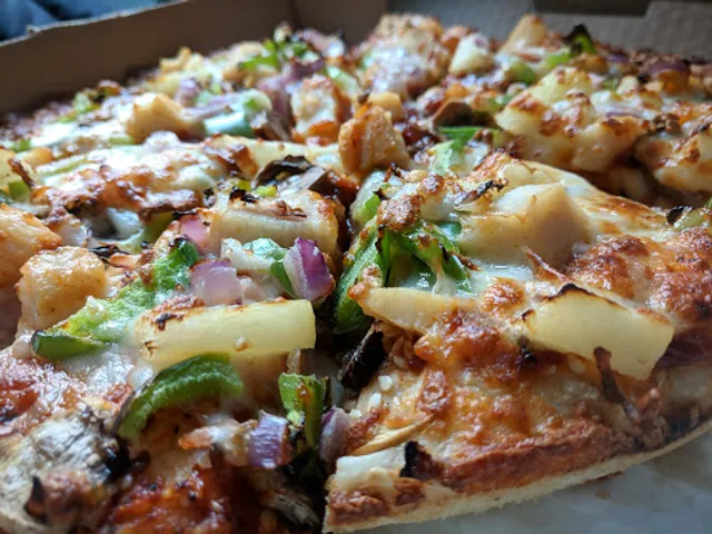 Red Swan Pizza - Calgary Northeast