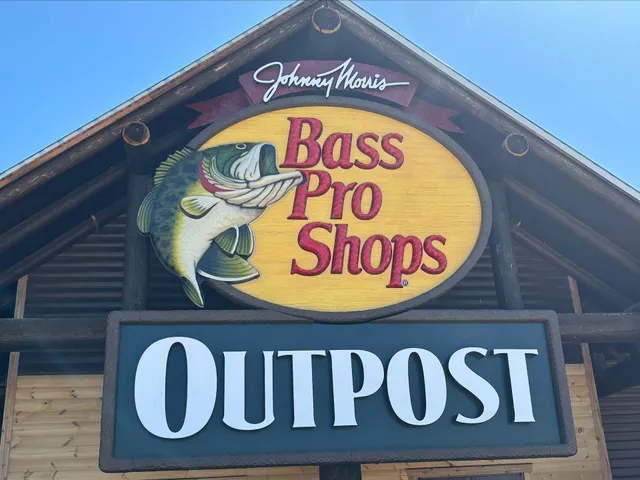 Bass Pro Shops