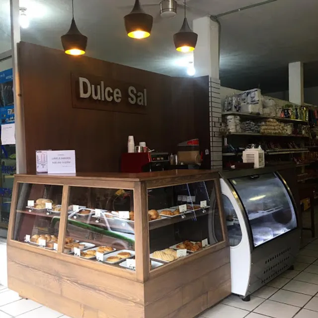 Dulce Sal Panadería + Pastelería