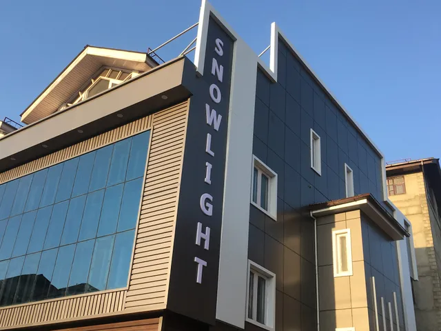 Hotel Snow Light Srinagar