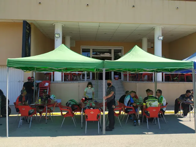 BAR LES COLUMNES L'ORXA