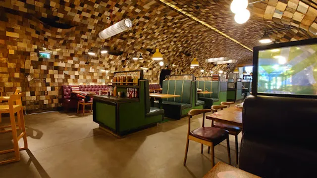 Nando's Vauxhall Arches