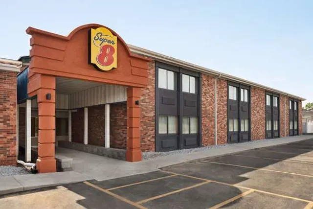Super 8 by Wyndham Des Moines