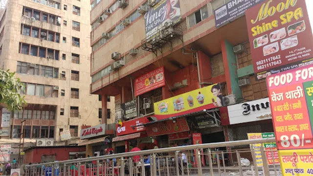 Goli Vada Pav Noida, Sec- 18