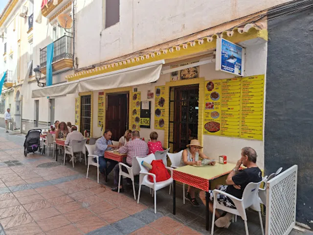 En la espera te esquino