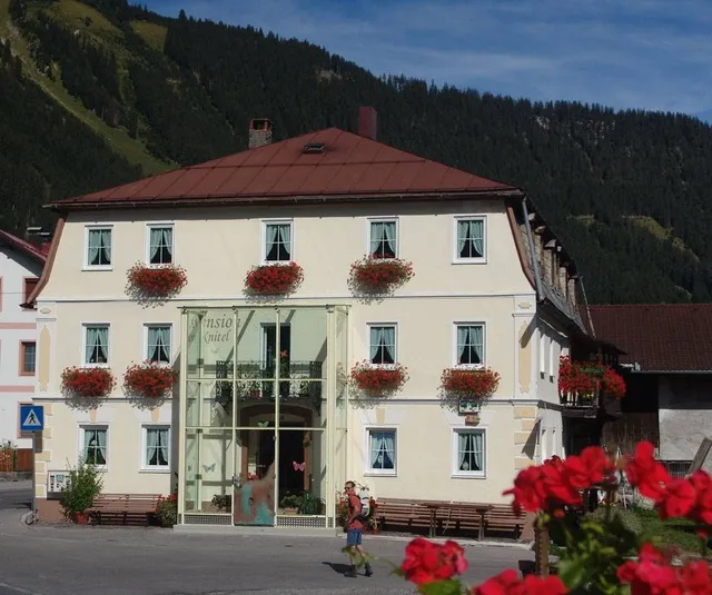 in Holzgau Pension Knitel