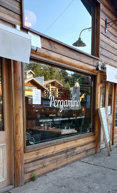 PERGAMINO Cafe Pucon - medialunas - pizzas y burger BY ANDIAMO
