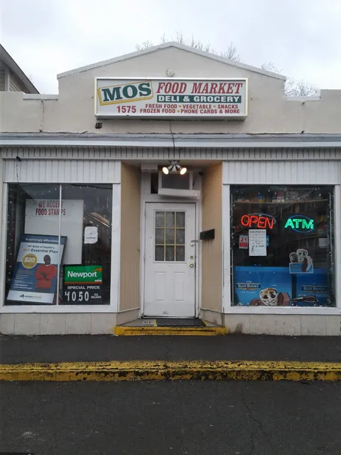 Mos Food Market & Smoke Shop