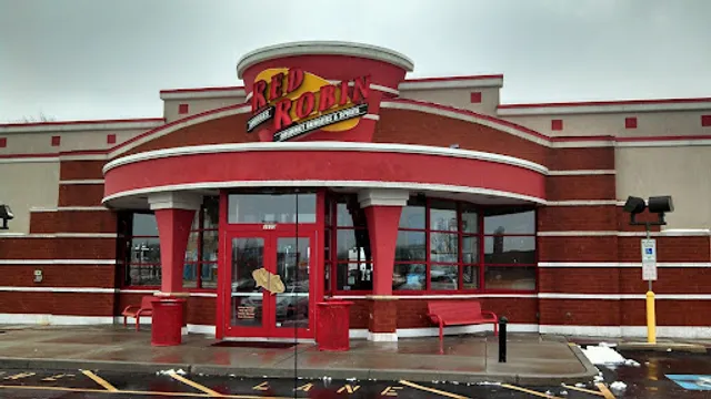 Red Robin Gourmet Burgers and Brews