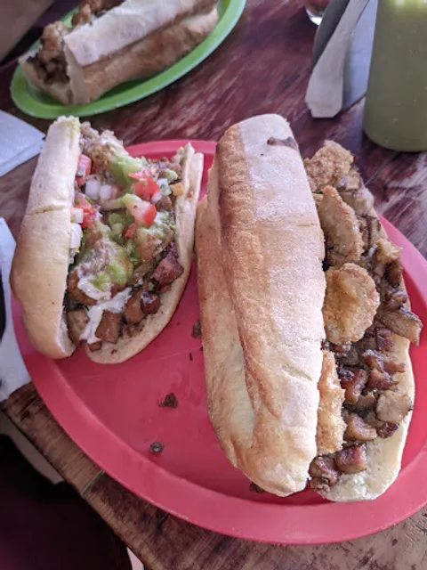 Tortas & Tacos “Mincho”