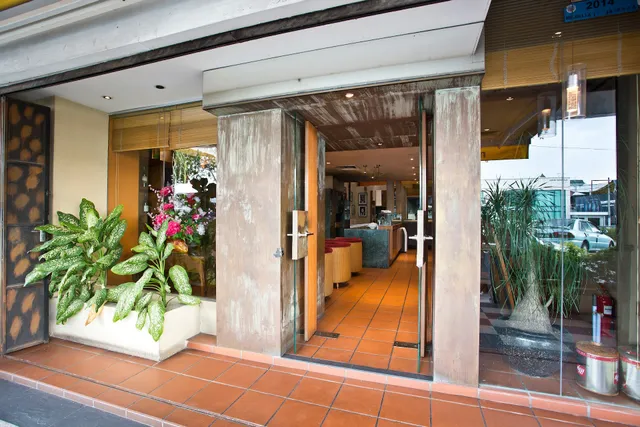 Sweetwater Mediterranean