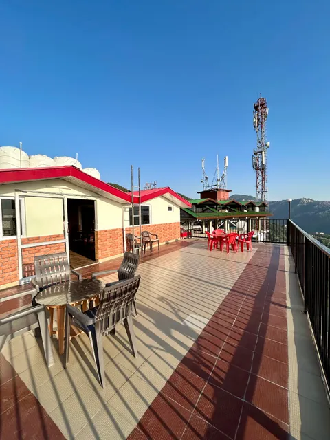 Hotel Shimla Hills(A Unit of Kamaksha Travels Shimla)