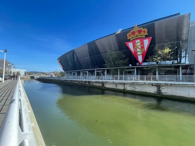 El Molinón - Enrique Castro Quini Stadium