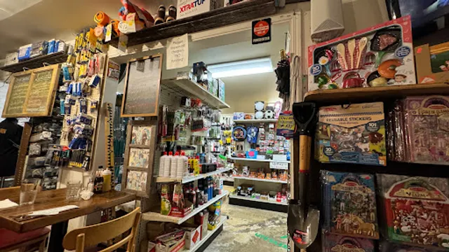 Cannon Beach Hardware and Public House