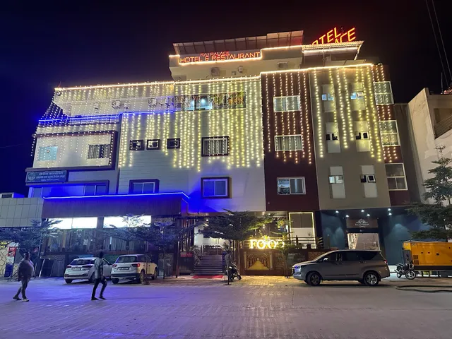 Hotel Raj Palace & Restaurants in jhunjhunu