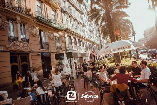 Delorean Lounge Ruzafa