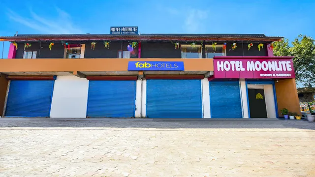 Flagship Hotel Moonlite