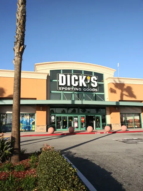 DICK'S Sporting Goods