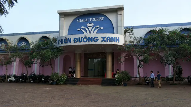 Khách Sạn Thiên Đường Xanh