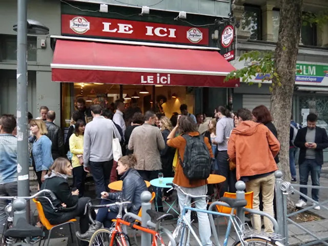 Le Ici Bar & Restaurant