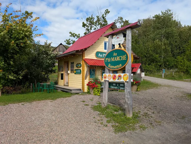 La Vieille Ferme un gîte, un verger et un P'tit marché fermier