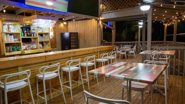 Tercera Base - burgers | picadera | tragos