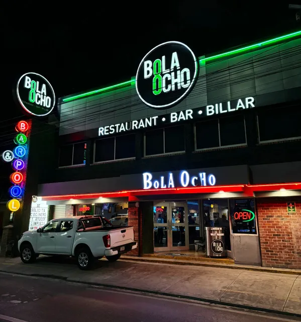 Bola Ocho Restaurant, Bar & Billiards