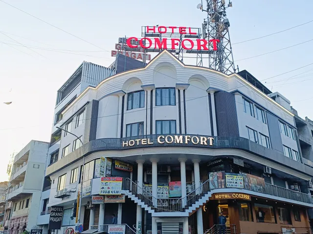 Hotel Comfort, Surat