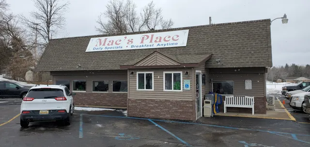 Mac's Place