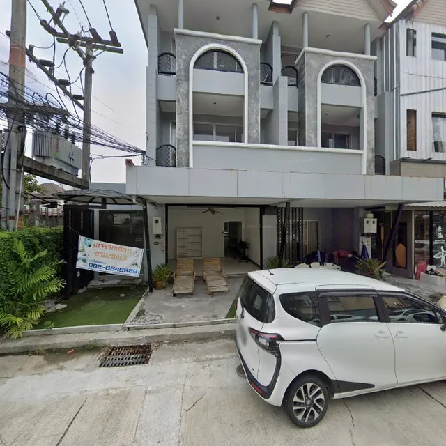 Kata Lovely Rest bed and breakfast