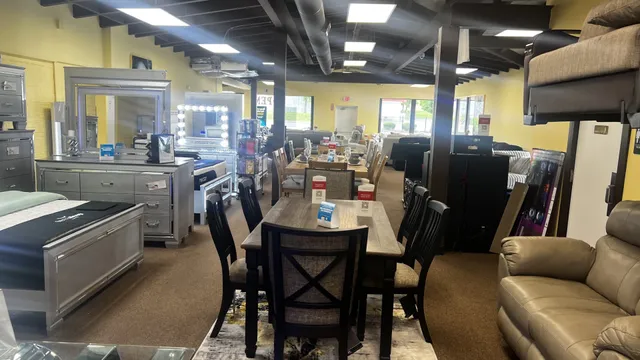 Chester Furniture / Muebleria