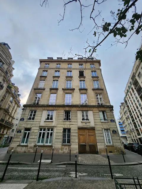 Emily In Paris house