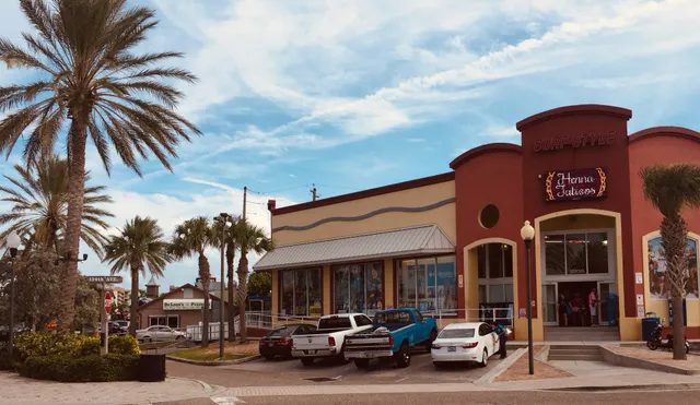 Surf Style 116: Surf, Swimwear, Sporting Goods in Madeira Beach