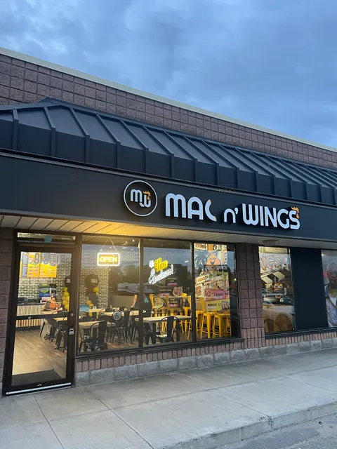 Mac N' Wings