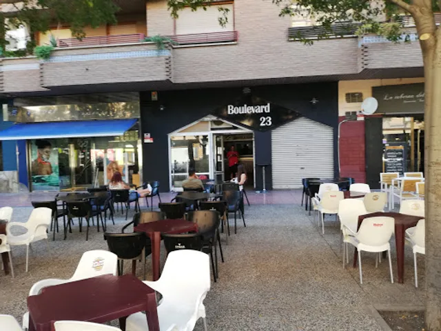 Boulevard 23