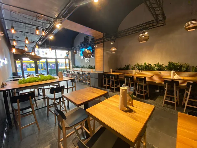 ZING BURGER & Co. | Oktogon