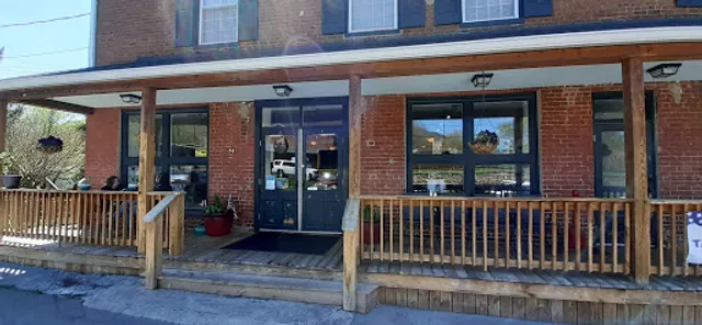 Family Tree-Ts Restaurant and Catering